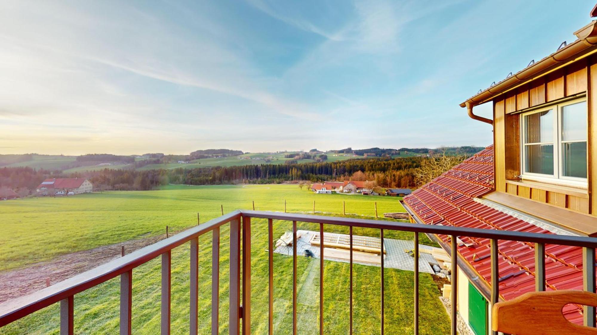 Heimatel - Ferienappartements Hochberg Argenbuhl Buitenkant foto
